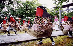 鹿子（しし）踊り（山形県、重要無形民俗文化財指定）